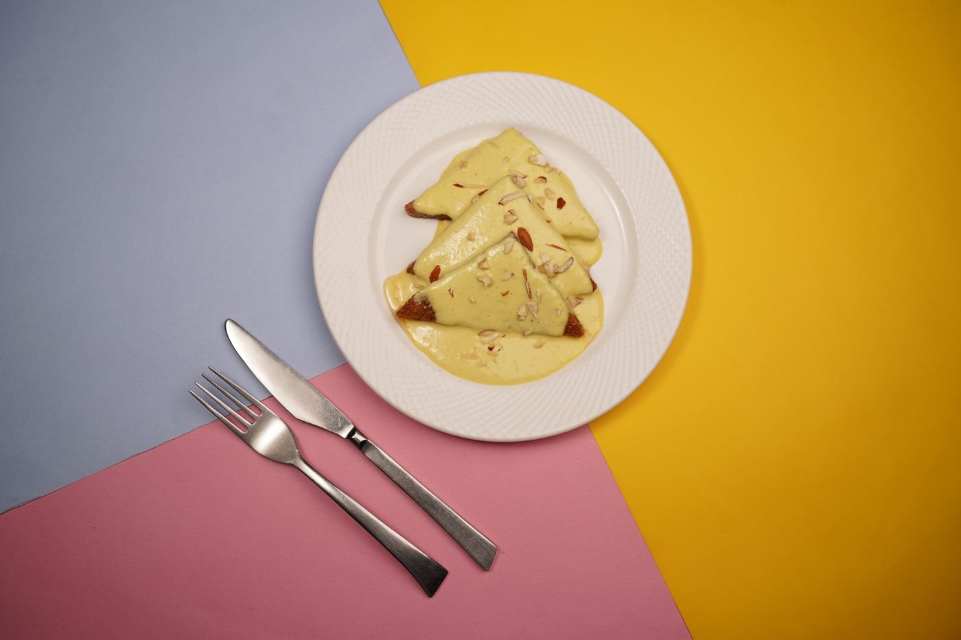 Shahi tukda served on a plate